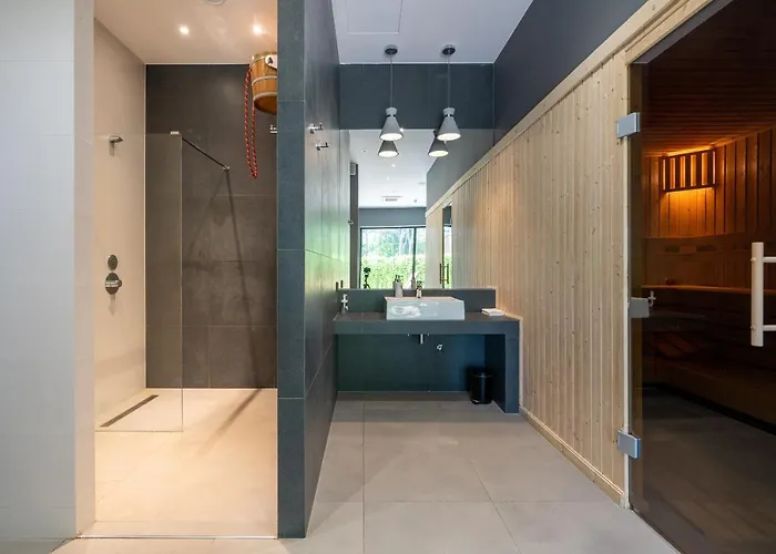 Eu - Baltica Towers 223 *